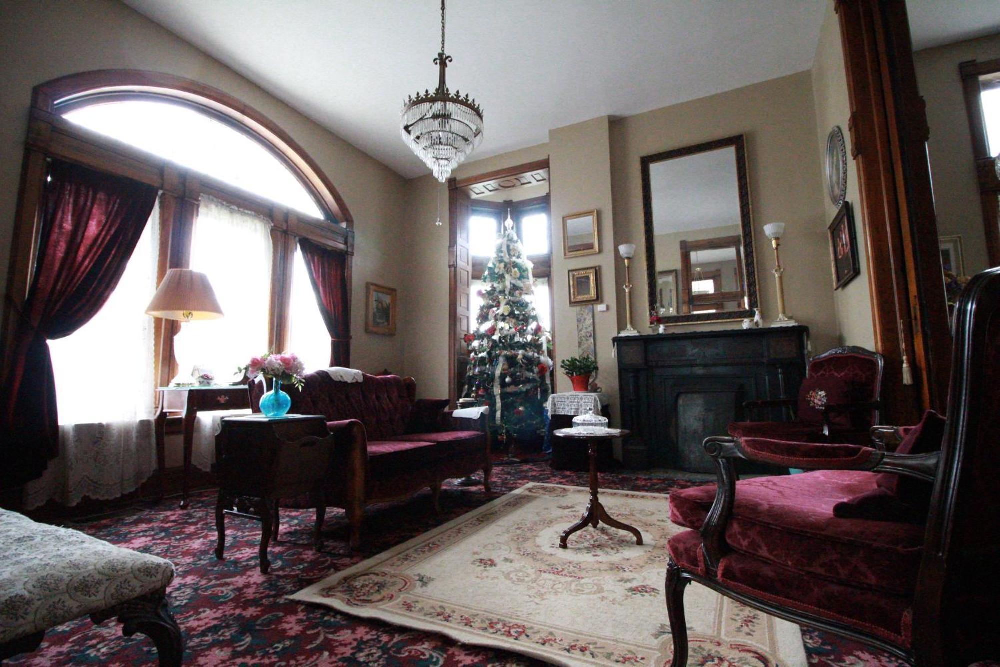 Mansion On The Mile B&B Indianapolis Bagian luar foto